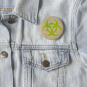 Badge Rond 5 Cm Grunge vert de chaux biodangereux (En situation)