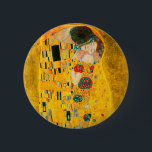 Badge Rond 5 Cm Gustav Klimt The Kiss<br><div class="desc">Button featuring Gustav Klimt’s oil painting with gold leaf The Kiss (1908). A man and woman, wearing brilliant golden colors, lovingly embrace and kiss in a field of flowers. A great gift for fans of Art Nouveau and Austrian art.</div>