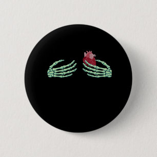 Badge Rond 5 Cm Halloween Squelette Mains Avec Coeur Classique