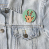 Badge Rond 5 Cm Happy Cartoon Bunny rabbit (En situation)