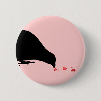 Badge Rond 5 Cm hiérarchie. merle et coeurs rouges