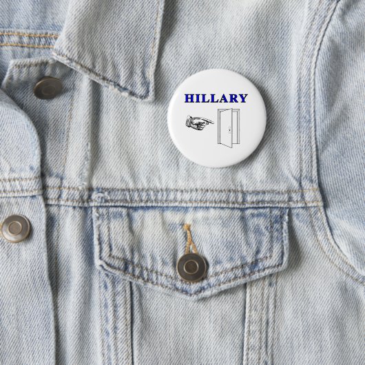 Badge Rond 5 Cm Hillary Sortez (En situation)