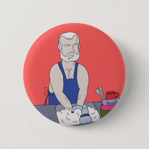 Badge Rond 5 Cm Homme âgé lavant la vaisselle