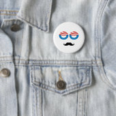 Badge Rond 5 Cm Homme Democratic - moustache vous une question (En situation)