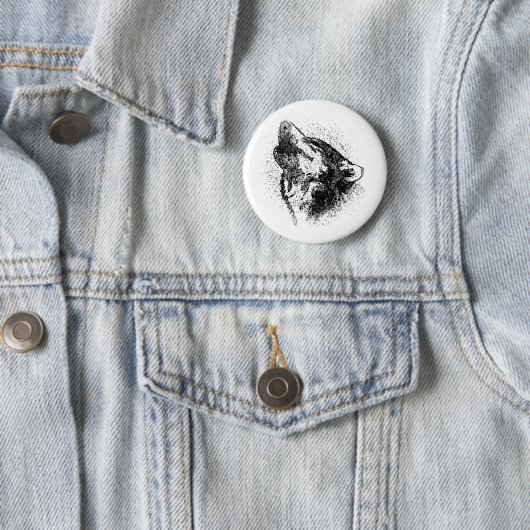 Badge Rond 5 Cm Howling Wolf (En situation)