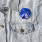 Badge Rond 5 Cm Howling Wolf à Moon (En situation)