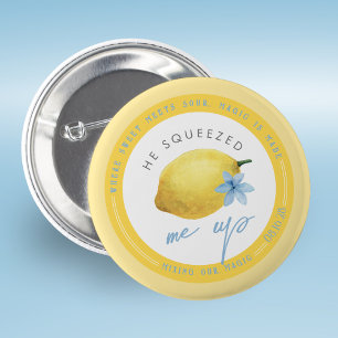 Badge Rond 5 Cm Il m'a serré bouton pour la future mariée