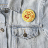 Badge Rond 5 Cm imprimé rose jaune (En situation)