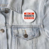 Badge Rond 5 Cm Interdire les fascistes sauver les livres (En situation)