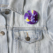 Badge Rond 5 Cm iris violet près (En situation)