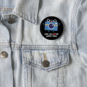 Badge Rond 5 Cm ISO En amour avec vous amusant Caméra Pun Dark BG (En situation)