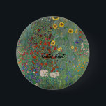 Badge Rond 5 Cm Jardin agricole de Gustav Klimt avec tournesols<br><div class="desc">Jardin agricole de Gustav Klimt avec tournesols (1907) célèbre peinture. gustav klimt, klimt, art nouveau, gustav klimt le baiser, or, gustav, le baiser, symbolisme, amour, klimt freyas larmes, klimt l'arbre de vie, vintage, baiser, histoire de l'art, chef-d'oeuvre, art, fleurs, fleurs, art masters d'art, belle, floral, amants, romance, doré, jardin, coloré,...</div>
