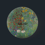 Badge Rond 5 Cm Jardin agricole de Gustav Klimt avec tournesols<br><div class="desc">Jardin agricole de Gustav Klimt avec tournesols (1907) célèbre peinture. gustav klimt, klimt, art nouveau, gustav klimt le baiser, or, gustav, le baiser, symbolisme, amour, klimt freyas larmes, klimt l'arbre de vie, vintage, baiser, histoire de l'art, chef-d'oeuvre, art, fleurs, fleurs, art masters d'art, belle, floral, amants, romance, doré, jardin, coloré,...</div>