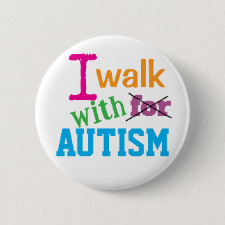 Badge Rond 5 Cm Je marche avec l'autisme - Épinglette colorée de s