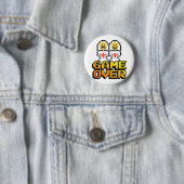 Badge Rond 5 Cm Jeu au-dessus de mariage (lesbienne, à 8 bits) (En situation)