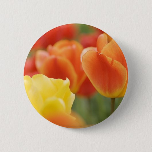 Badge Rond 5 Cm Joyeuses Tulipes de Pâques (Devant)