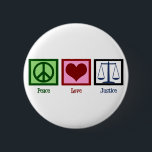 Badge Rond 5 Cm Justice de l'amour pour la paix<br><div class="desc">Je crois en la loi. Panneau de paix,  coeur rouge et échelles de justice. Un grand cadeau pour une personne de la profession juridique,  un avocat,  un avocat,  un procureur ou un juge.</div>