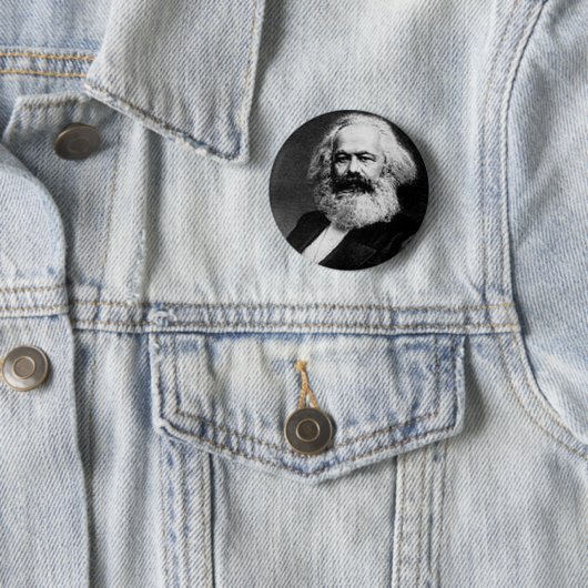 Badge Rond 5 Cm Karl Marx (En situation)