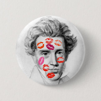 BADGE ROND 5 CM "KIERKEGAARD COUVERT KISS"