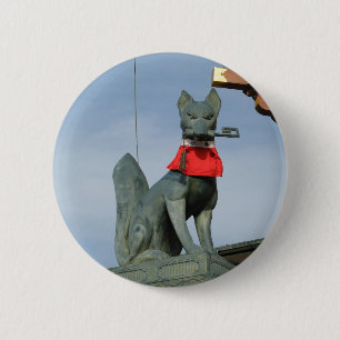 Badge Rond 5 Cm Kitsune キ ツ ネ (Fox) avec clé dans la bouche