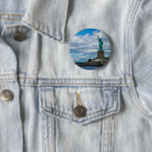 Badge Rond 5 Cm La Statue de la Liberté (En situation)