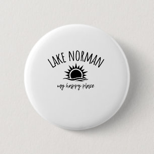 Badge Rond 5 Cm Lac Norman Mon Endroit Heureux Nc Bateau Pêche Cam