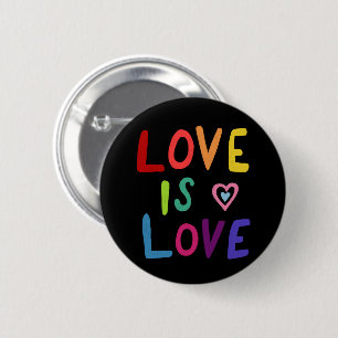 Badge Rond 5 Cm L'AMOUR EST LOVE Fierté coloré arc-en-ciel noir