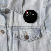 Badge Rond 5 Cm Lapin avec pull de Noël Xmas Rabbit Noël (En situation)