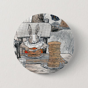 Badge Rond 5 Cm Lapin mangeant le petit déjeuner de crêpe