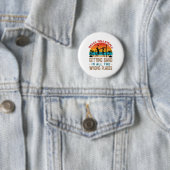 Badge Rond 5 Cm Le beach-volley s'assombrit dans tous les endroits (En situation)