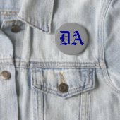 BADGE ROND 5 CM LE DA (En situation)