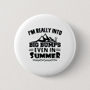 Badge Rond 5 Cm Le skieur de ski est vraiment dans les gros bosses