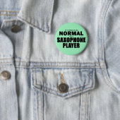Badge Rond 5 Cm Lecteur Saxophone Normal (En situation)