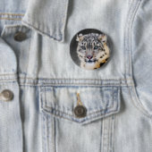 Badge Rond 5 Cm Léopard de neige (En situation)