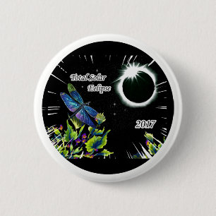 Badge Rond 5 Cm Libellule observant toute l'éclipse solaire 2017