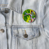 Badge Rond 5 Cm libellule turquoise et violette (En situation)