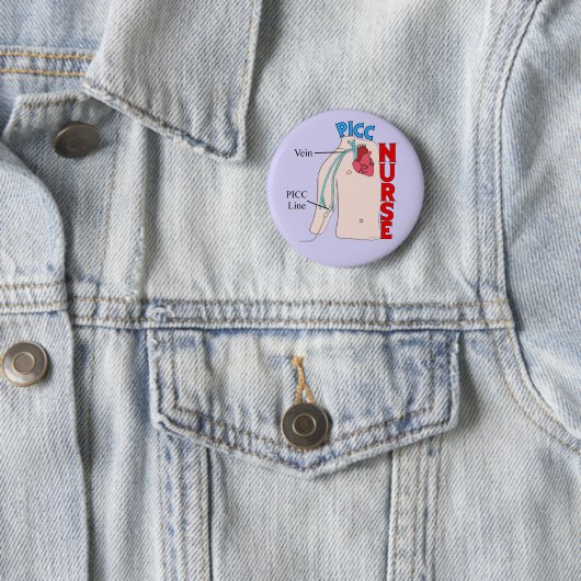 Badge Rond 5 Cm Ligne PICC Infirmière Conception anatomique Violet (En situation)