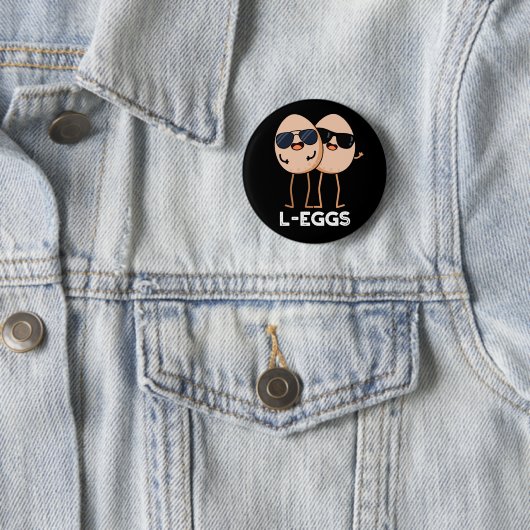 Badge Rond 5 Cm L'oeuf Funny Egg Pun Dark BG (En situation)