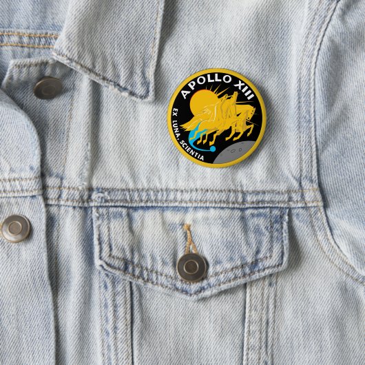Badge Rond 5 Cm Logo du patch de mission Apollo 13 NASA (En situation)