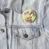 Badge Rond 5 Cm Lola assis (En situation)
