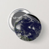 Badge Rond 5 Cm L'Ouragan Irene Traverse Les Bahamas. (Devant & derrière)