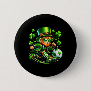 Badge Rond 5 Cm Lutin de la Saint-Patrick Jouant au Football Sport