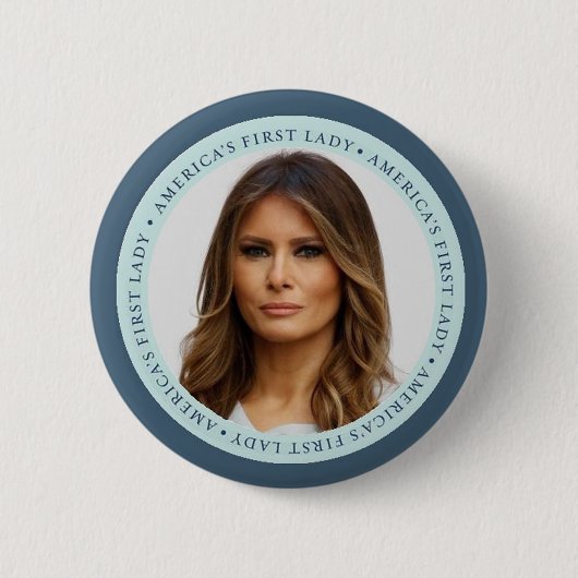 Badge Rond 5 Cm Madame Button d'ATOUT de Melania première (Devant)