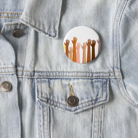 Badge Rond 5 Cm Mains augmentées (En situation)