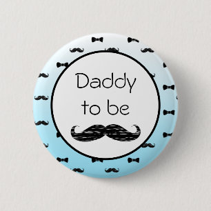 Badge Rond 5 Cm Maman sera le Baby shower du garçon Mustache