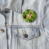 Badge Rond 5 Cm Marmot dans le Mont Rainier Fleurs sauvages (En situation)