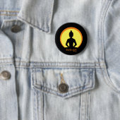 Badge Rond 5 Cm Méditation, Bouddha & Mantra (tibétain) (En situation)
