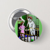 Badge Rond 5 Cm Mère des années 1940 et son bébé géant (Devant & derrière)