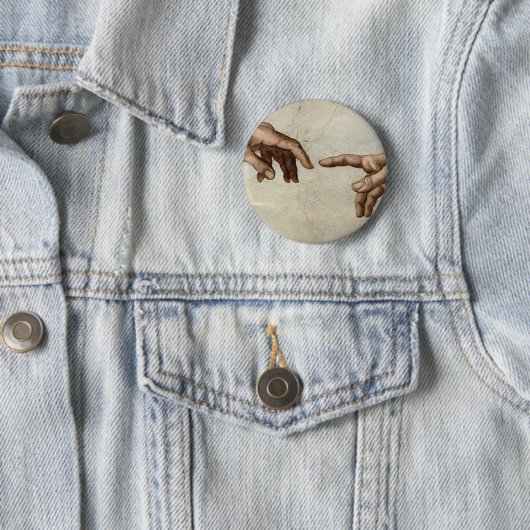 Badge Rond 5 Cm Michaelangelo mains création adam dieu (En situation)