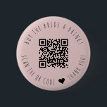Badge Rond 5 Cm Minimaliste Acheter L'Épouse A Boire Code QR Bouto<br><div class="desc">Design moderne et élégant imprimé Minimaliste Acheter L'Épouse A Drink QR Code bouton qui peut être customisé avec votre texte. Cliquez sur le bouton "Customiser" et utilisez notre outil de conception pour modifier ce modèle. Découvrez le magasin Graphic Art Design pour d'autres produits qui correspondent à ce design !</div>